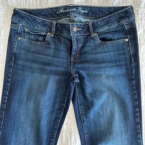 AE Favorite boyfriend jeans